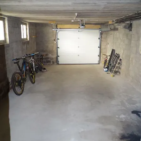 Proche Centre Avec Grand Garage Lejlighed *